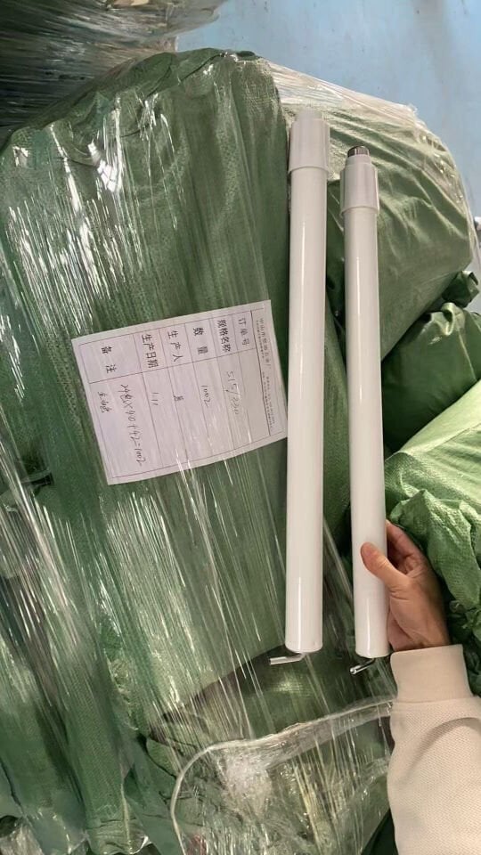 Beyaz vantilatör borusu vida dahil 82 cm ayarlanabilir yükseklik