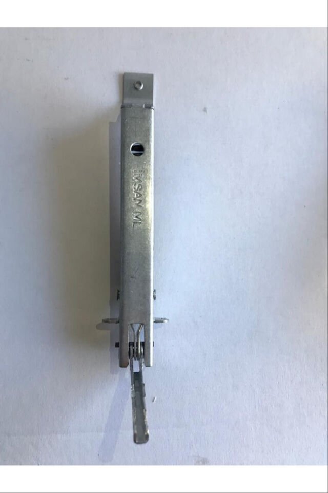 itimat 70 litre fırın kapı menteşesi montaj görünümü