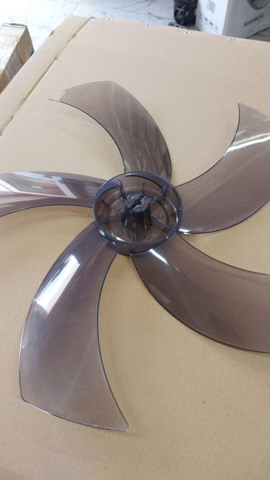 Raks SF 18 Nero vantilatör pervanesi detay görünüm