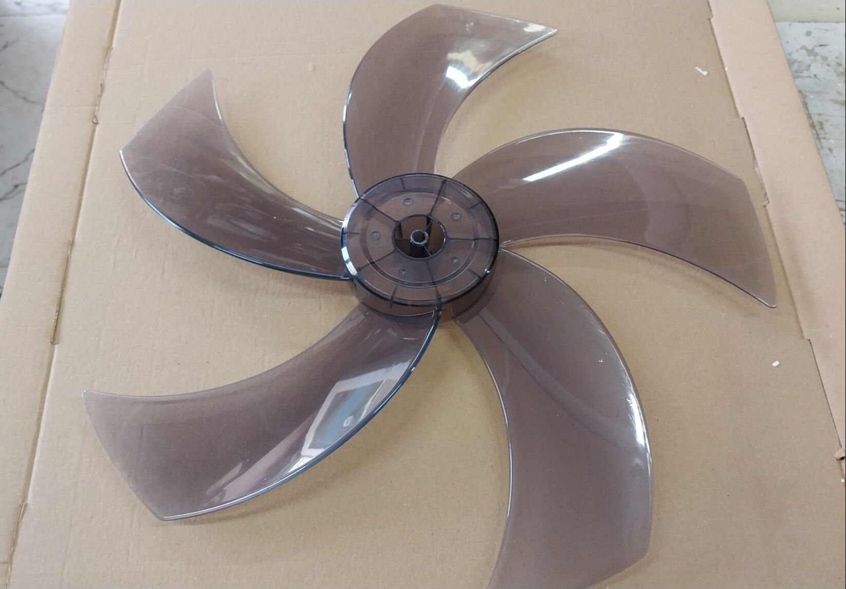 Raks SF 18 Nero vantilatör pervanesi